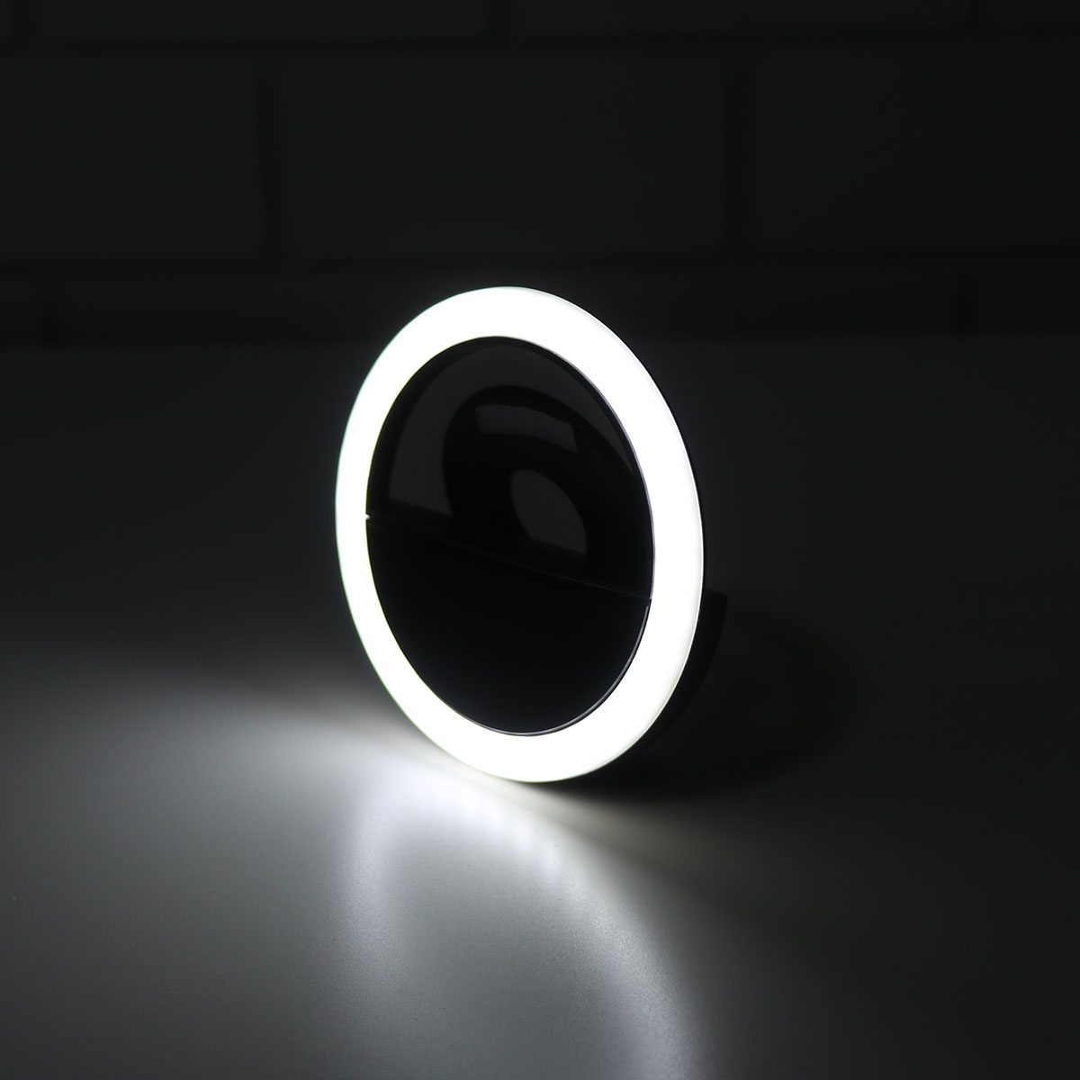 Compact LED Selfie Ring Light  - đánh giá và giá Photography Lighting Outdoor