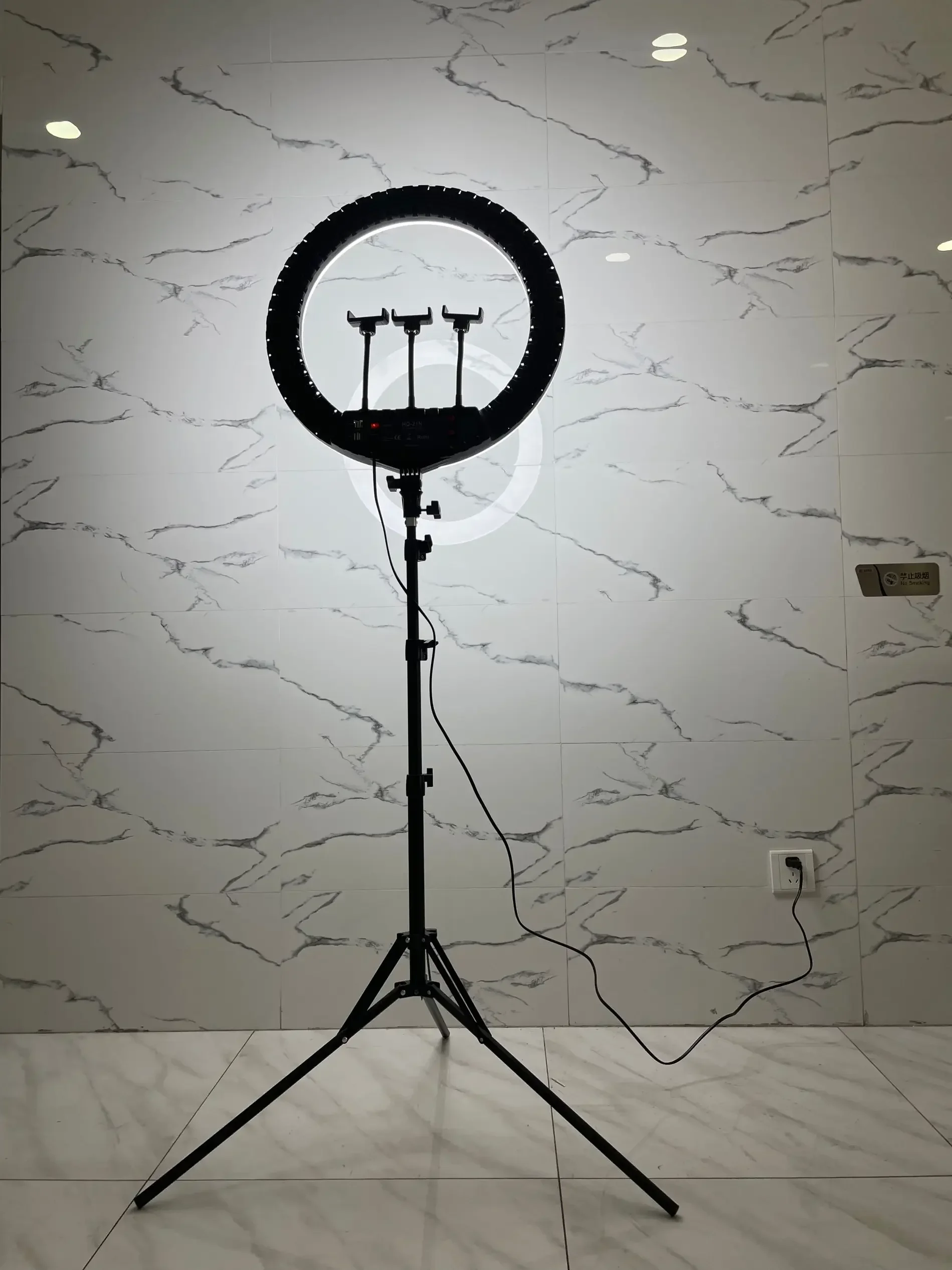 HQ-21n 21 Inch LED Ring Light  - đánh giá và giá Photography And Lighting